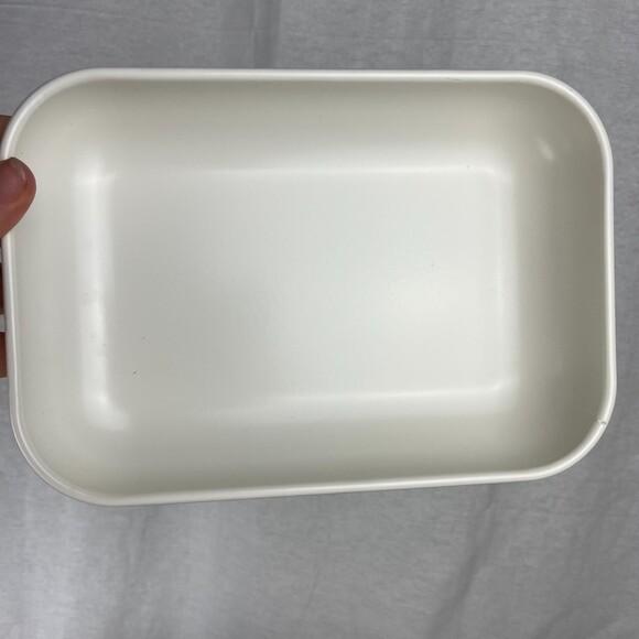 Creamy White Rounded Rectangle Storage Tin Box - Picture 4 of 8